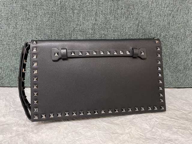 Rockstud Clutch 1318 28