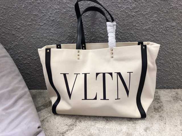 0978 valentino 37