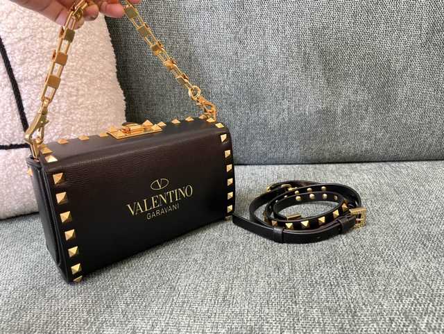 0599 valentino 19