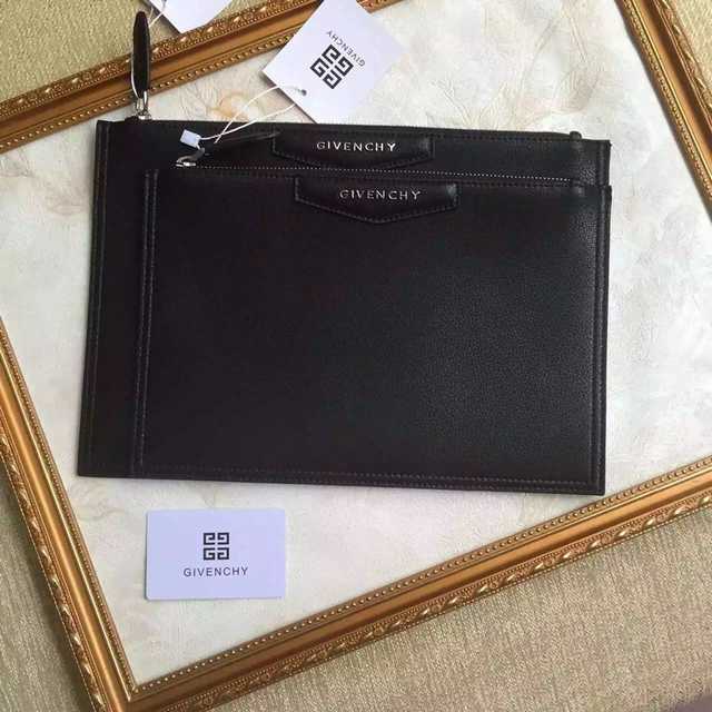 Givenchy Clutch 32