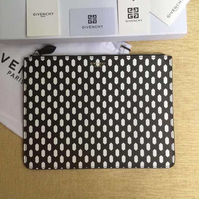 Givenchy Clutch 30