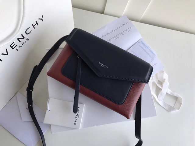 0147 Givenchy 23