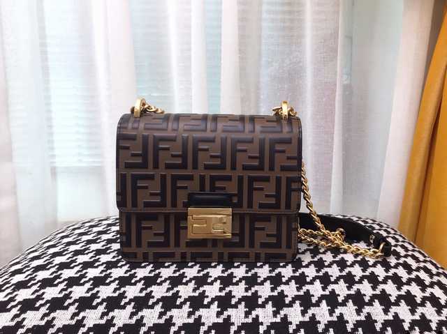 Fendi Kan U 19