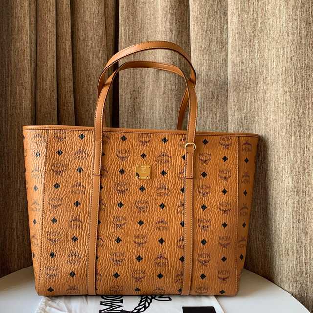 20191 MCM Toni 32