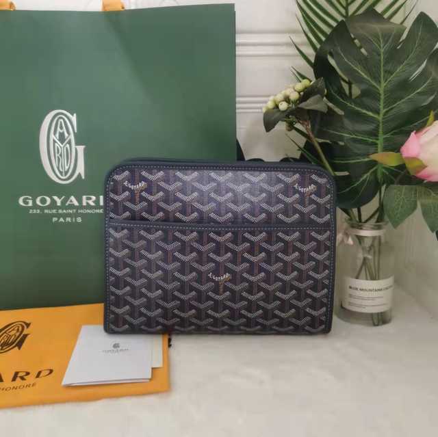GOYARD Cosmetic Bag 25