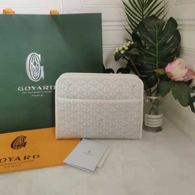 GOYARD Cosmetic Bag 25