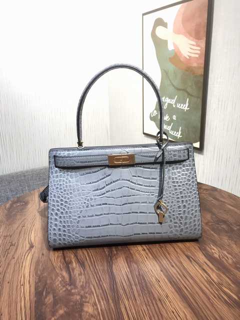 998 Lee Radziwill 29 Crocodile Texture