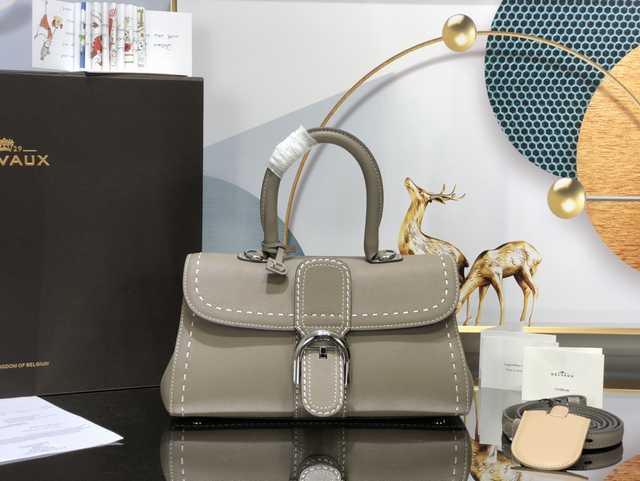 Ds0028 Delvaux Le Brillant 28