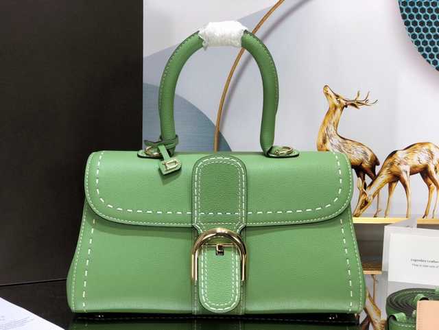 Ds0028 Delvaux Le Brillant 28