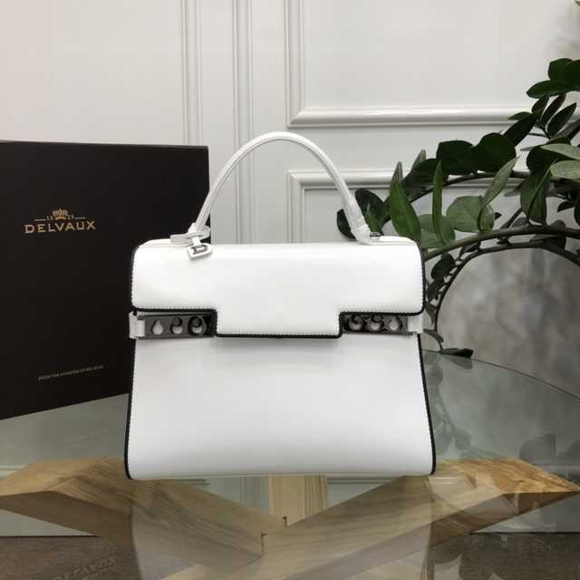 TP0028 Delvaux tempete 28