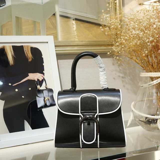 DG0020 Delvaux Brillant 20