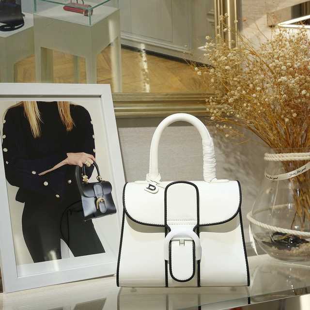 DG0020 Delvaux Brillant 20