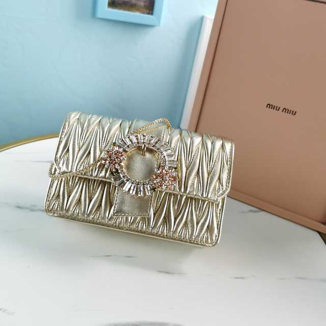 5BH095 MiuMiu 18 new