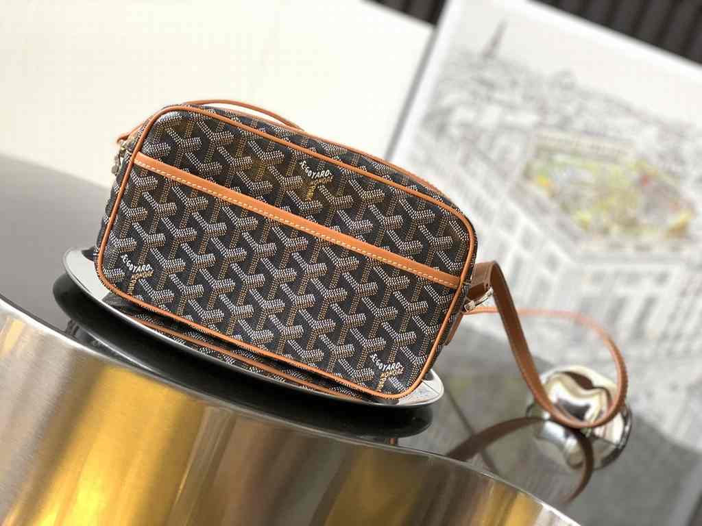 GOYARD Cap-Vert Camera Bag 8013 22