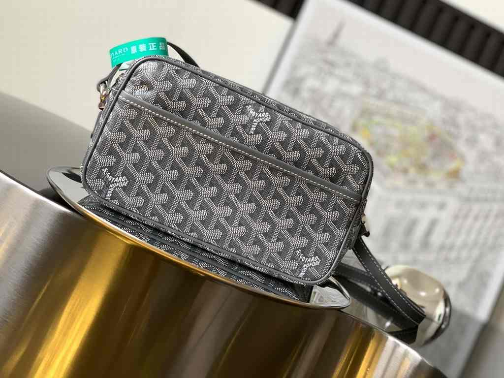 GOYARD Cap-Vert Camera Bag 8013 22