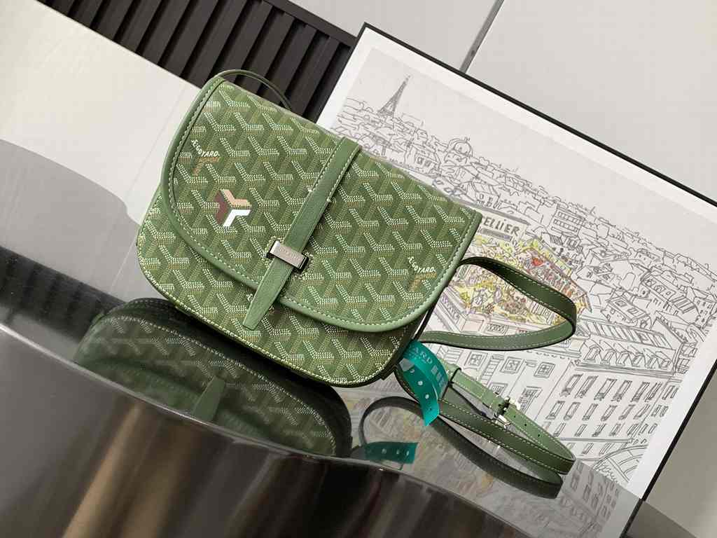 GOYARD Belvédère 8016 22