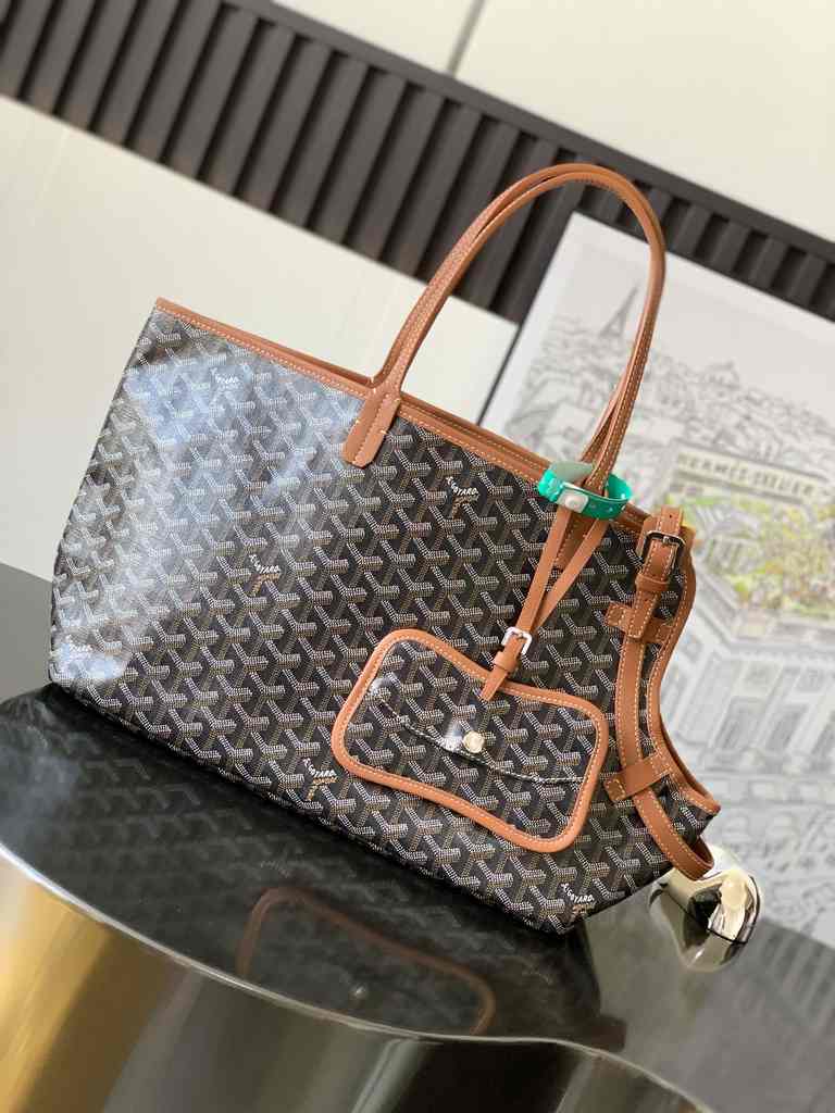 GOYARD Chien Gris 020148 33