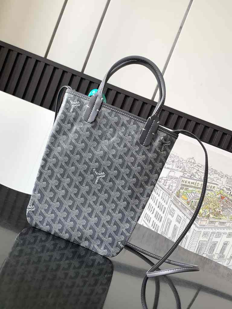 GOYARD Poitiers 020157 24