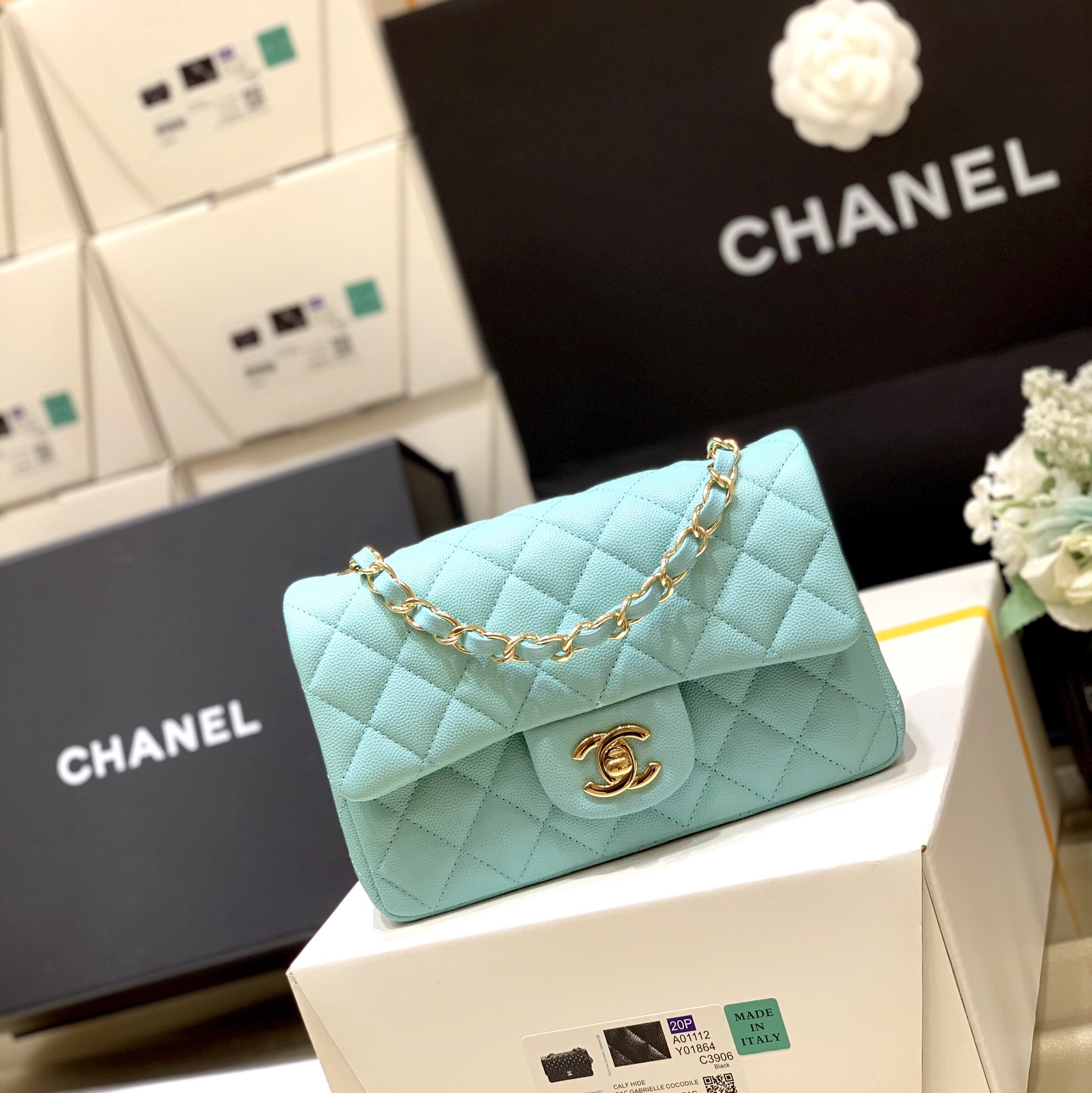 Boutique Quality Chanel CF Mini 1116 20