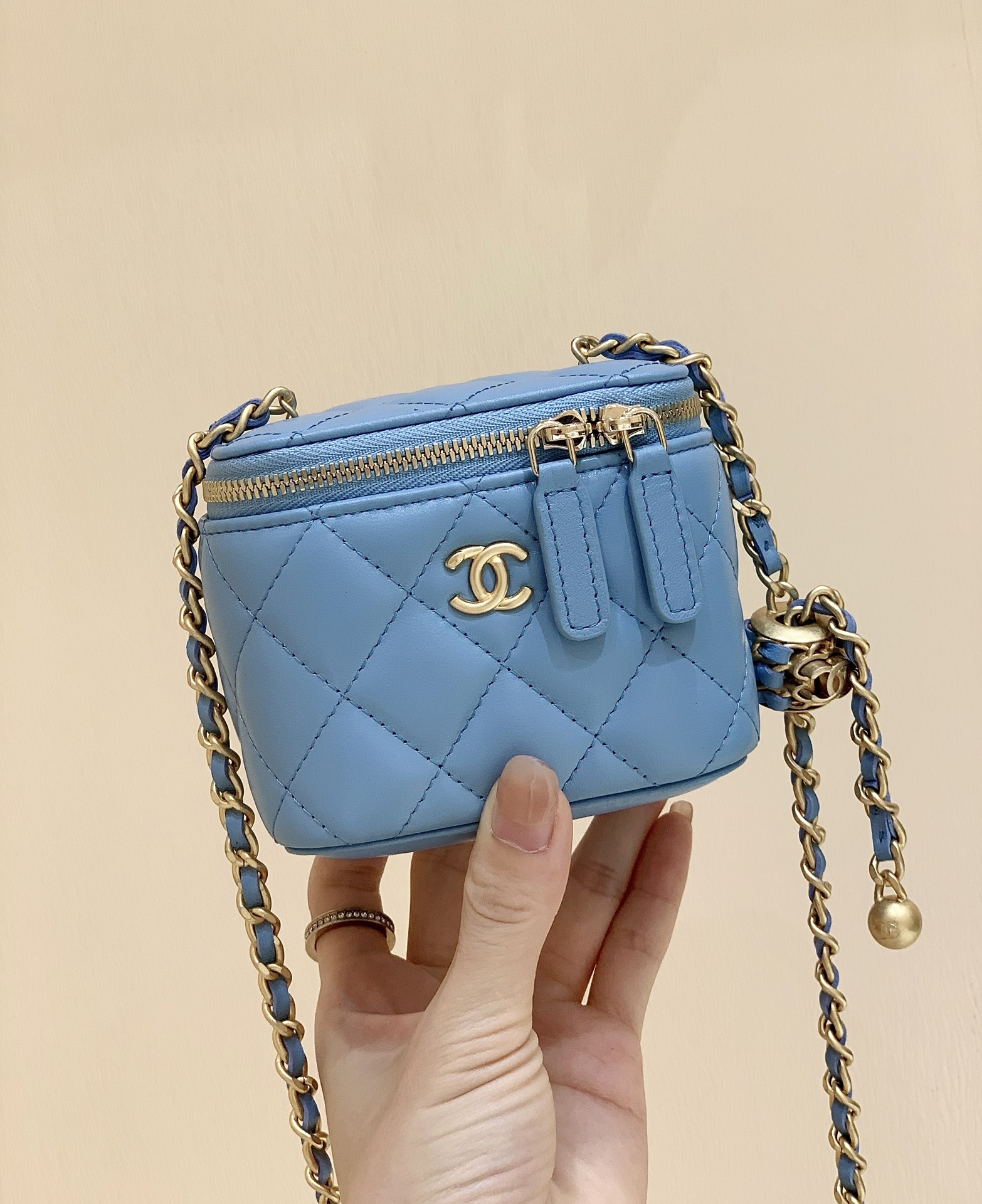 Boutique Quality Chanel AP1447 11