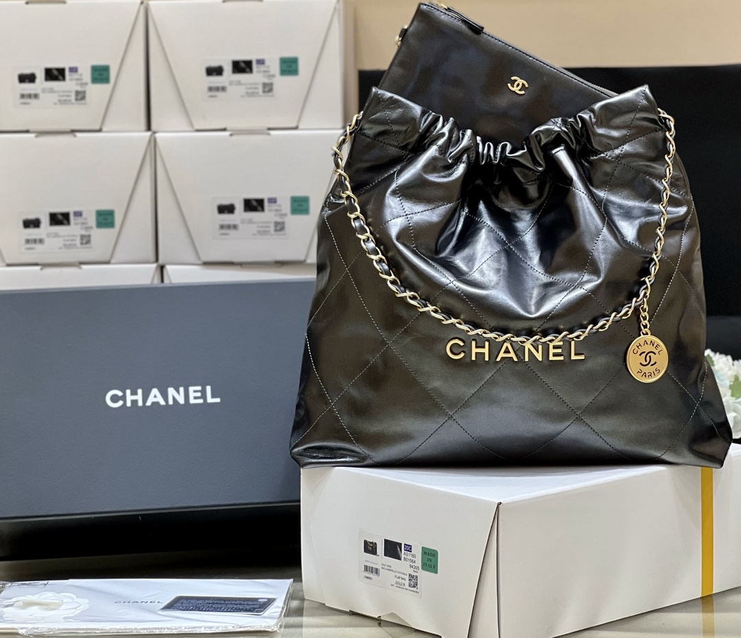 Boutique Quality Chanel AS3261 42