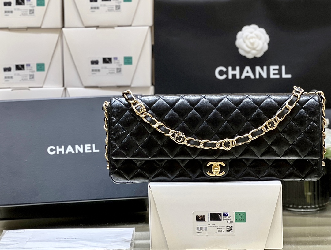 Boutique Quality Chanel 24A Maxi Bodin Joyeux AS5006 38