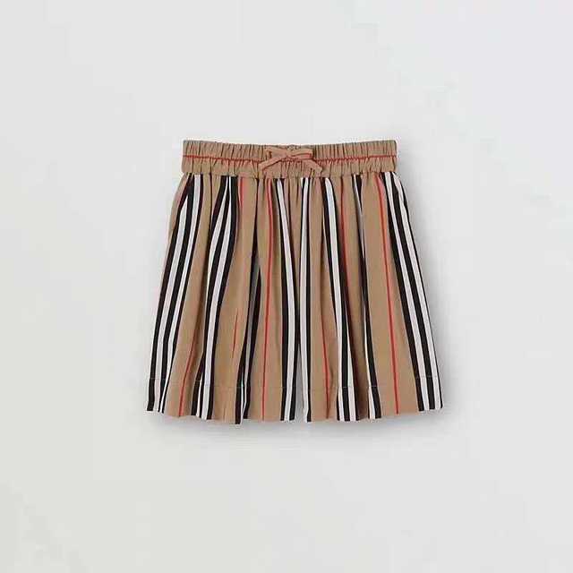 Burberry skirt