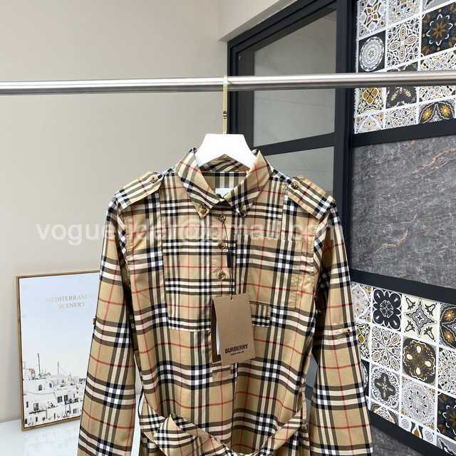 Burberry skirt Burberry skirt