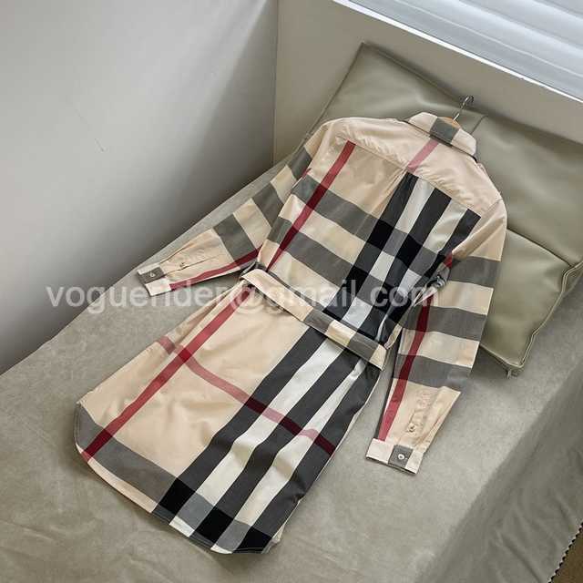 Burberry skirt Burberry skirt