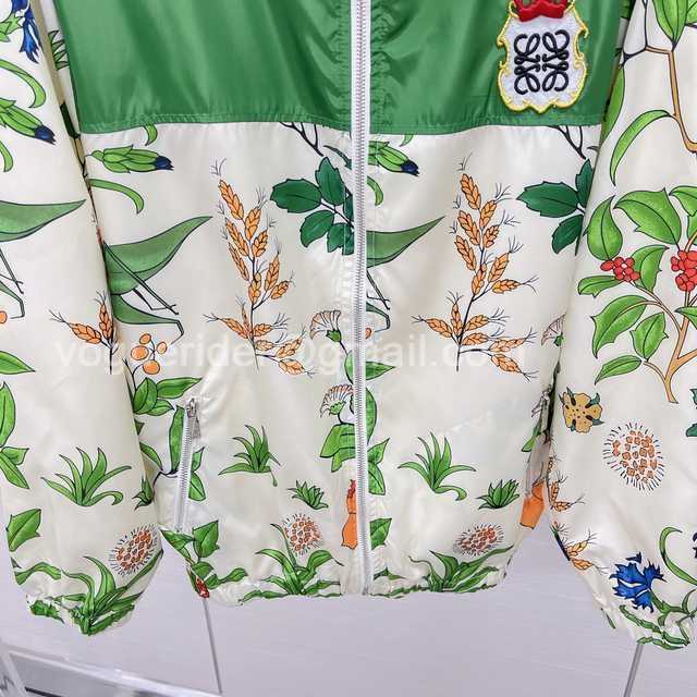 Loewe costume Loewe costume