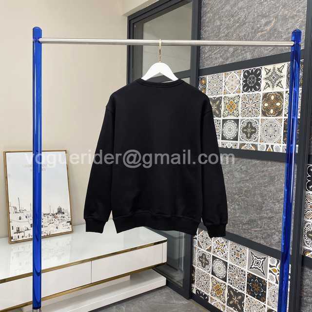 Burberry costume Burberry costume