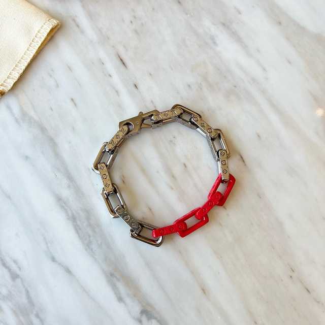 CB10001 LV Bracelet