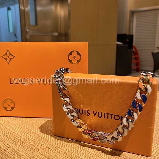 CB10008 LV Necklace CB10008 LV Necklace