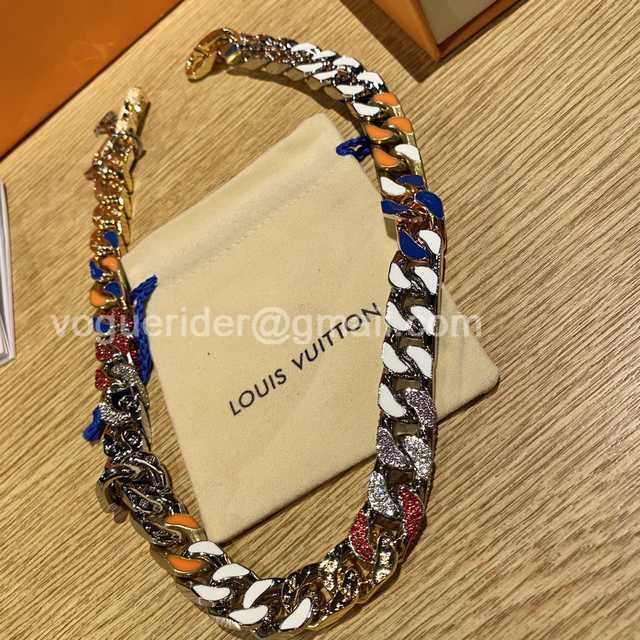 CB10008 LV Necklace CB10008 LV Necklace