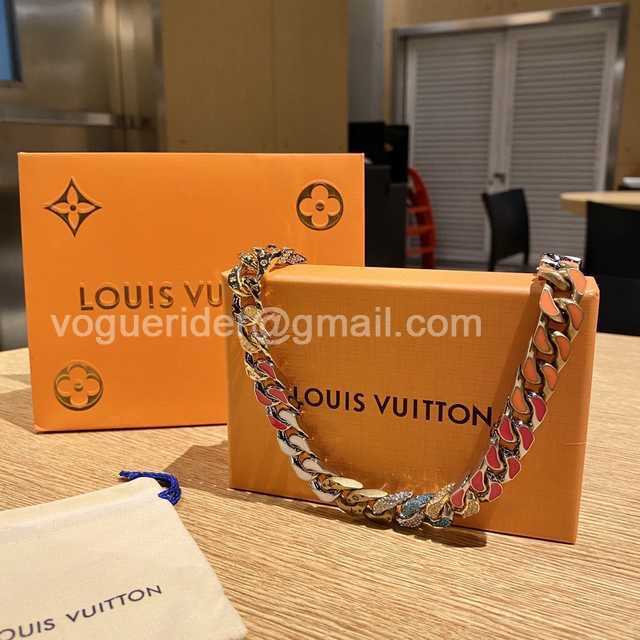 CB10009 LV Necklace CB10009 LV Necklace