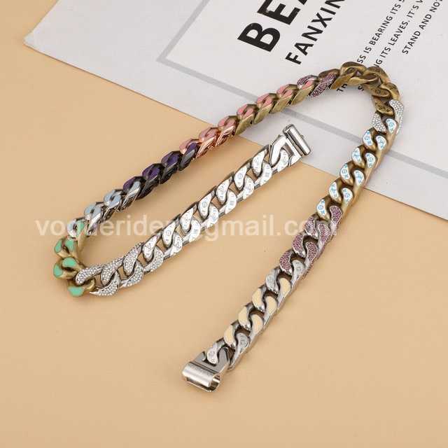 CB10029 LV Necklace CB10029 LV Necklace