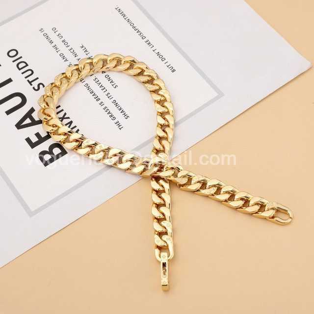 CB10035 LV Necklace CB10035 LV Necklace