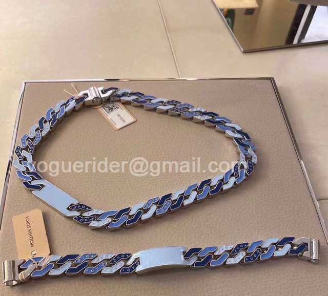 CB10039 LV Necklace CB10039 LV Necklace