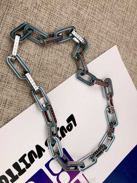 CB10047 LV Necklace