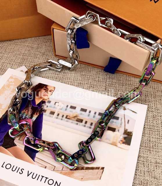 CB10051 LV Necklace CB10051 LV Necklace