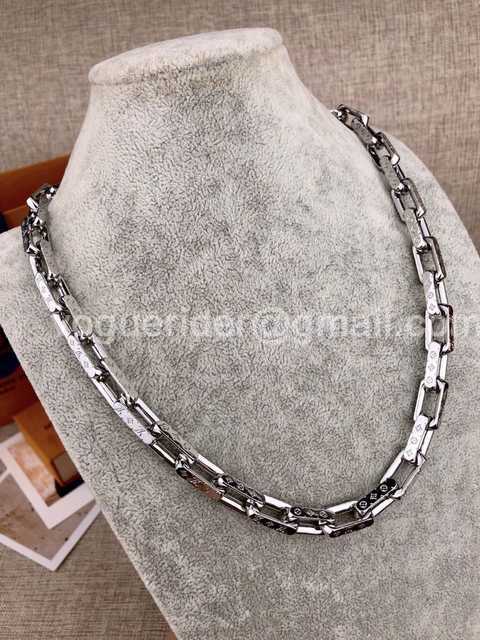 CB10053 LV Necklace CB10053 LV Necklace