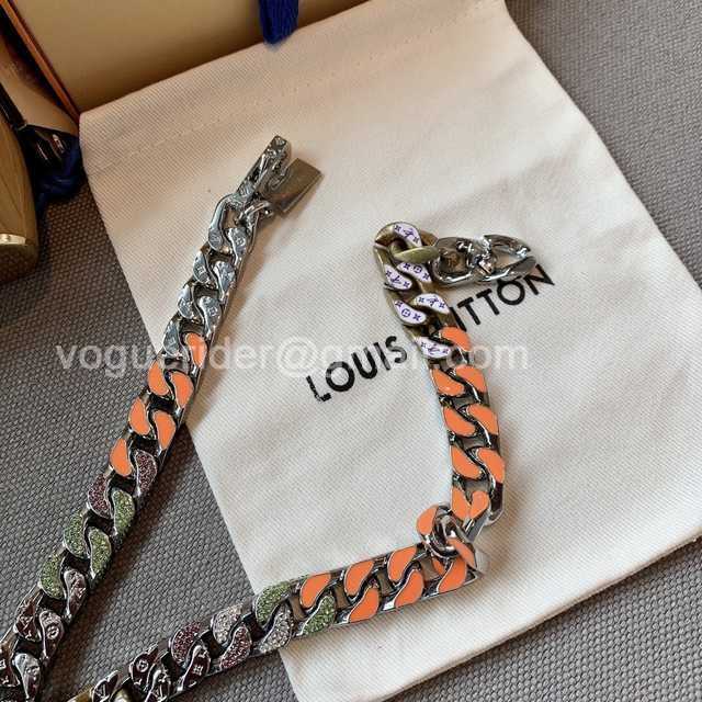 CB10060 LV Necklace CB10060 LV Necklace