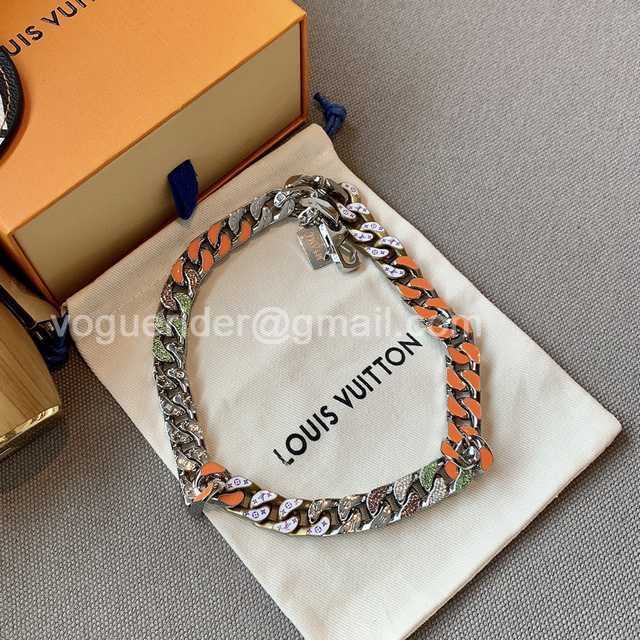 CB10060 LV Necklace CB10060 LV Necklace