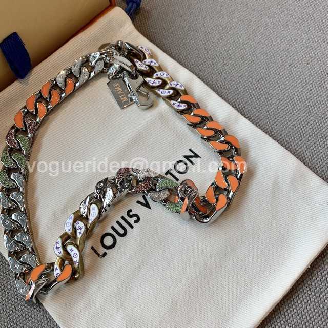 CB10060 LV Necklace CB10060 LV Necklace