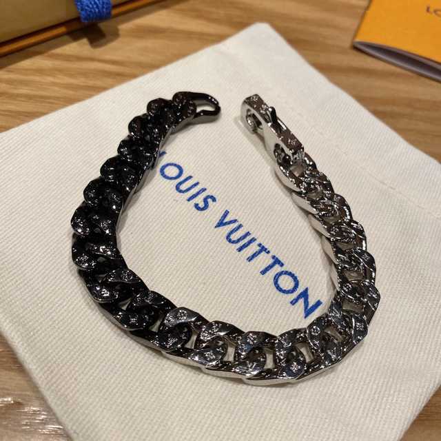 CB10065 LV Bracelet