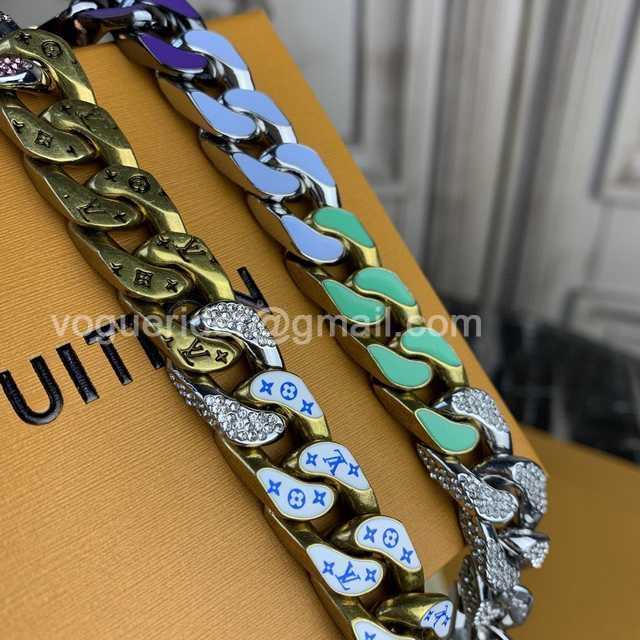 CB10072 LV Necklace CB10072 LV Necklace