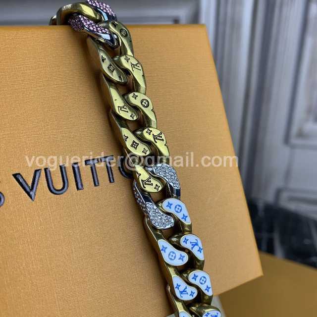 CB10072 LV Necklace CB10072 LV Necklace