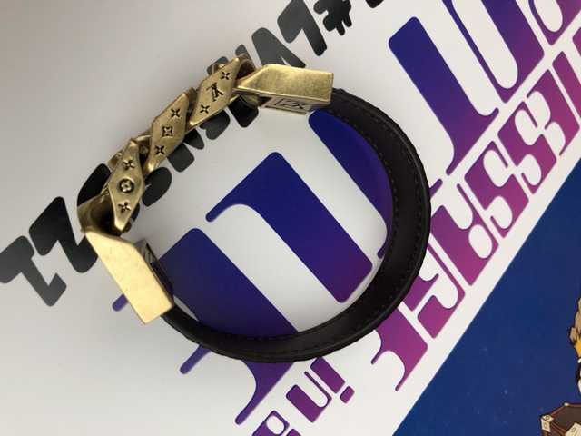 CB10078 LV Bracelet