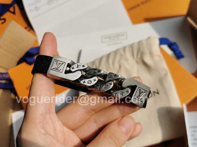 CB10079 LV Bracelet CB10079 LV Bracelet