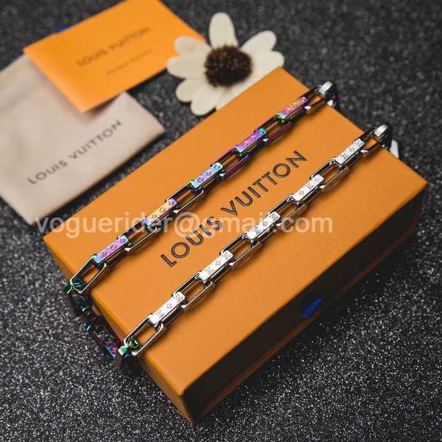 CB10081 LV Necklace CB10081 LV Necklace
